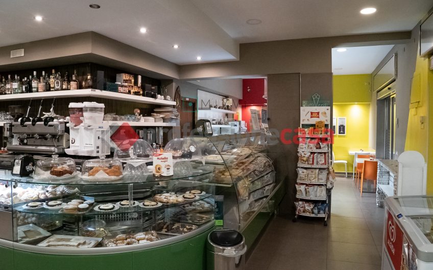 IN PIENO CENTRO ATTIVITÀ COMMERCIALE DI BAR E TABACCHI