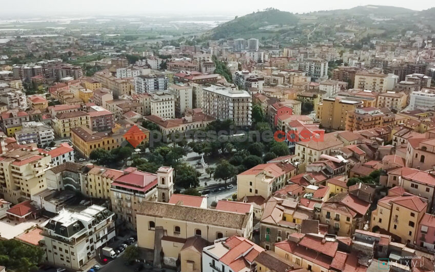 PERFETTA OPPORTUNITÀ DI INVESTIMENTO O PRIMA CASA A EBOLI