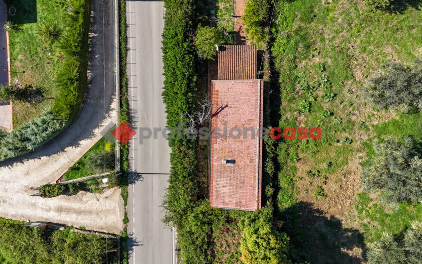 Il Tuo Angolo di Serenità: Casa Indipendente con Giardino