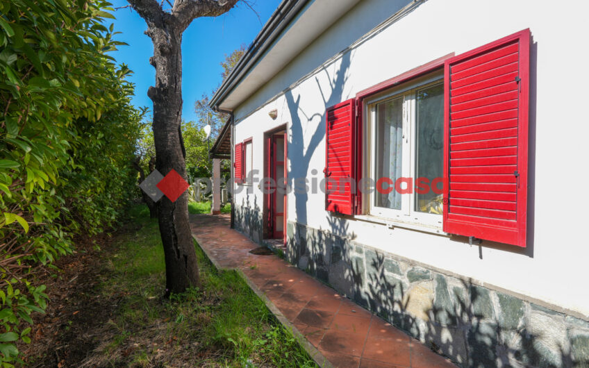 Il Tuo Angolo di Serenità: Casa Indipendente con Giardino