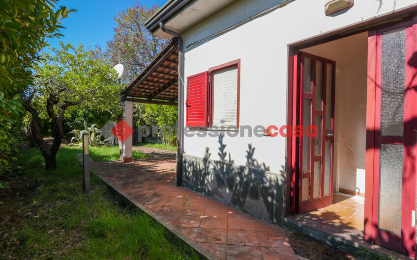 Il Tuo Angolo di Serenità: Casa Indipendente con Giardino