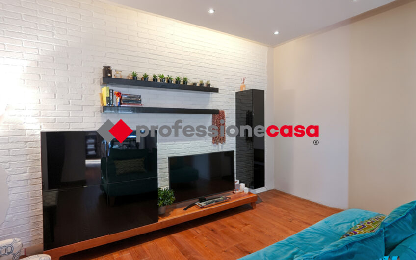 A Due Passi Dalle Scuole, Zona Centrale, Ristrutturato – Rif.121124