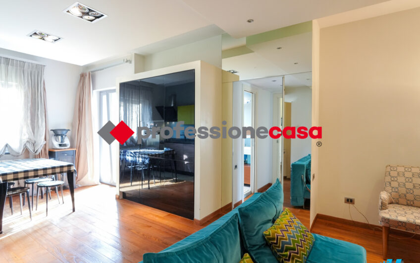 A Due Passi Dalle Scuole, Zona Centrale, Ristrutturato – Rif.121124