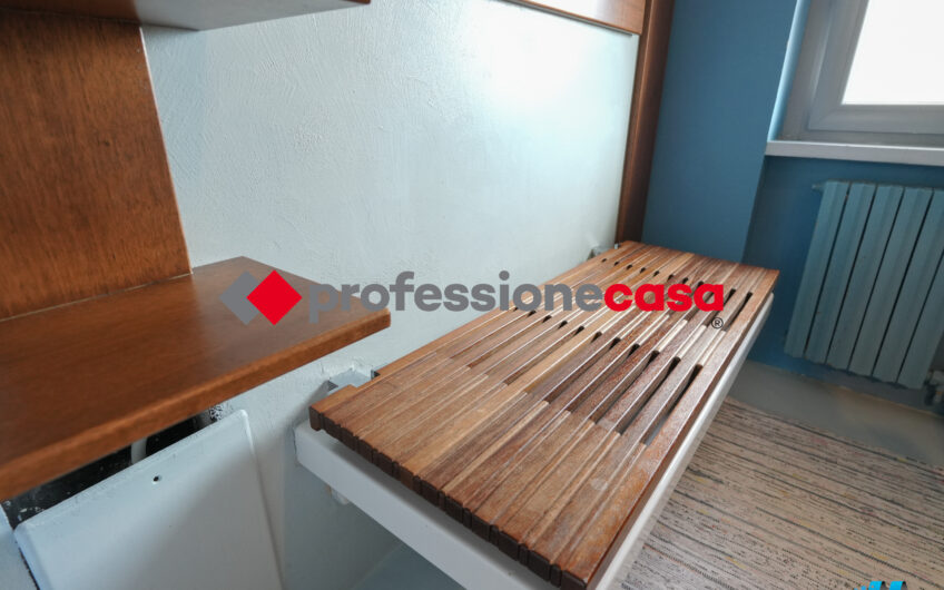 A Due Passi Dalle Scuole, Zona Centrale, Ristrutturato – Rif.121124