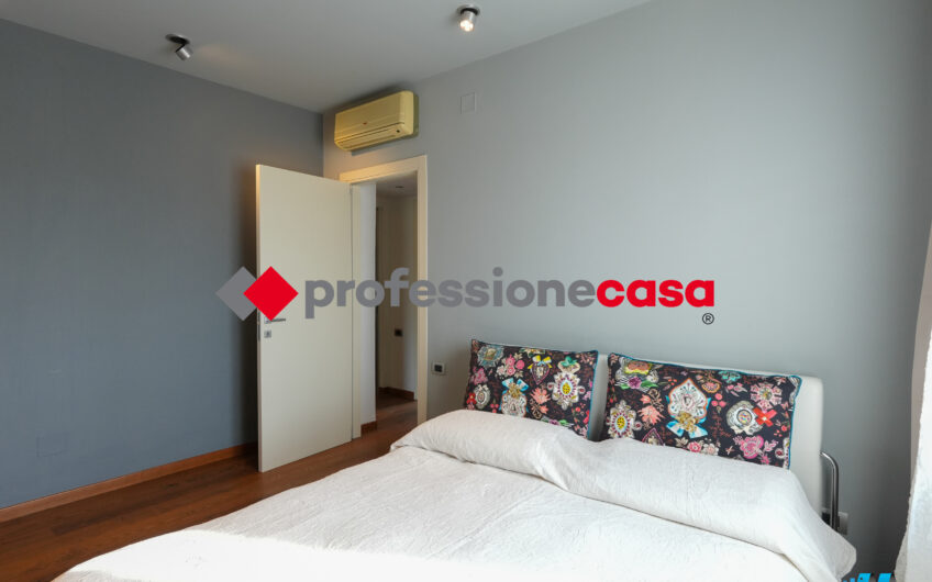 A Due Passi Dalle Scuole, Zona Centrale, Ristrutturato – Rif.121124