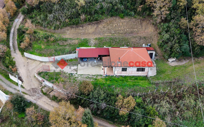 Risveglio panoramico: La Tua Casa con Vista Mare