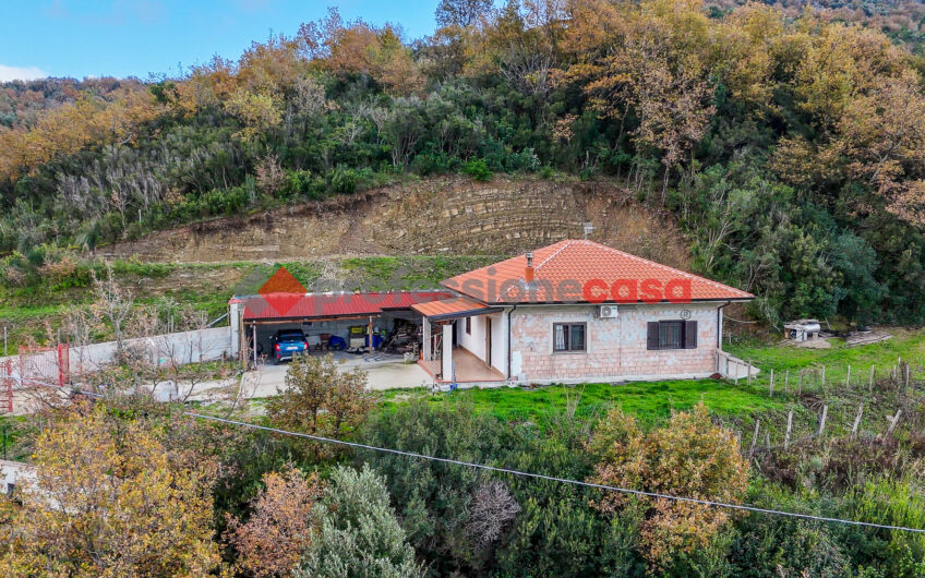 Risveglio panoramico: La Tua Casa con Vista Mare