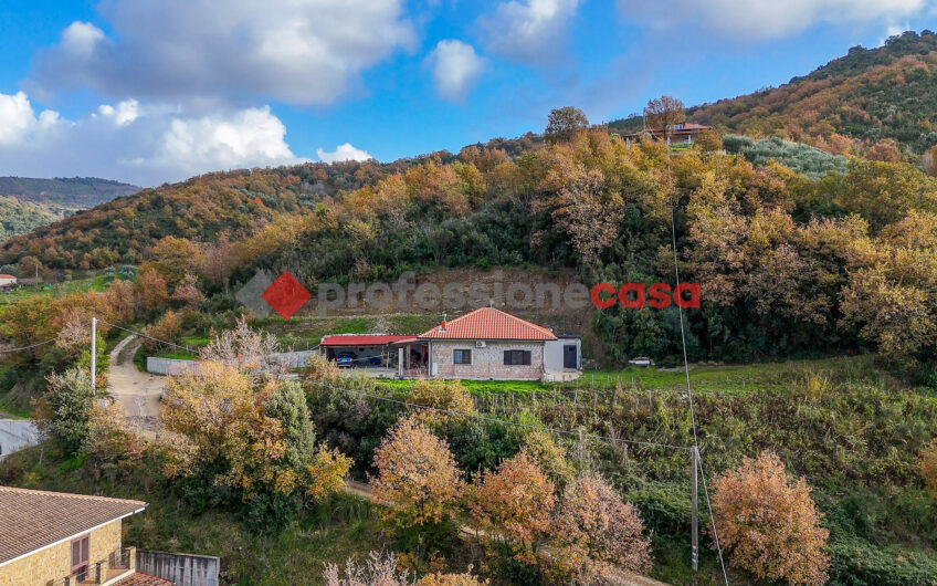 Risveglio panoramico: La Tua Casa con Vista Mare