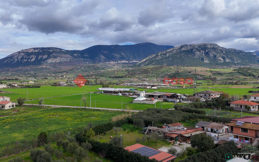 Appartamento In Villa Con Giardino Esclusivo