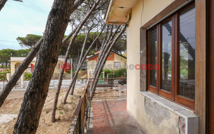 Fronte Mare: Indipendenza e Accesso Privato alla Spiaggia-Rif.050525A