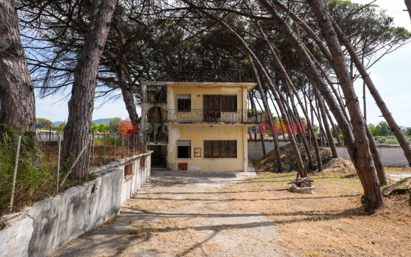 Fronte Mare: Indipendenza e Accesso Privato alla Spiaggia-Rif.050525A
