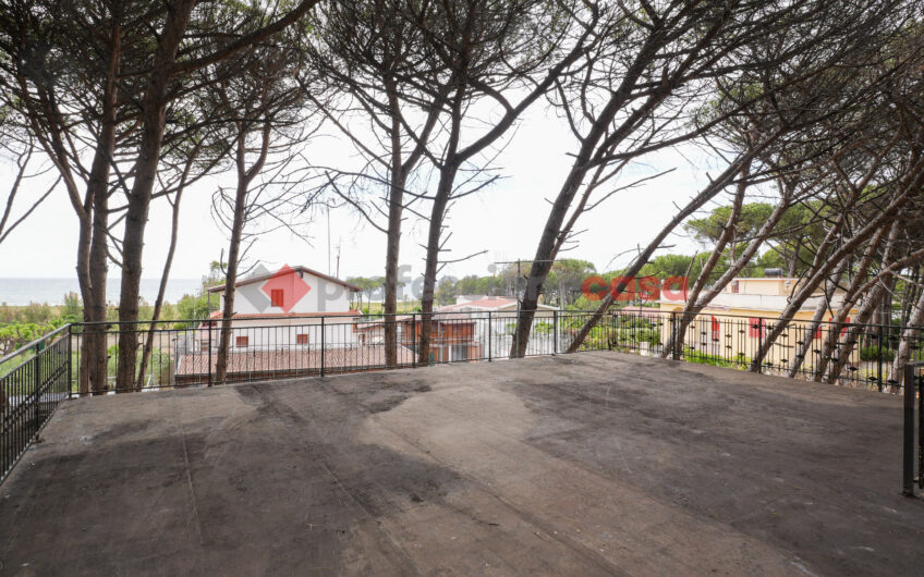 Fronte Mare: Indipendenza e Accesso Privato alla Spiaggia-Rif.050525A