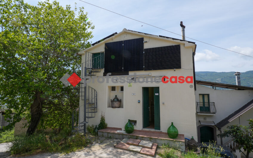Piccola, accogliente, pronta da vivere-Rif.150525A