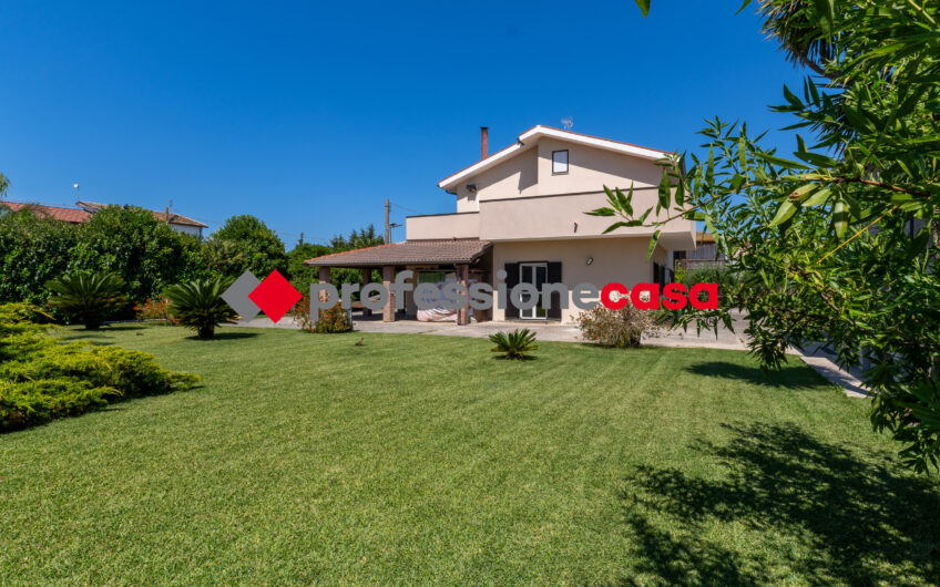 Ampia, Luminosa, Indipendente: Semplicemente Casa-Rif.280525