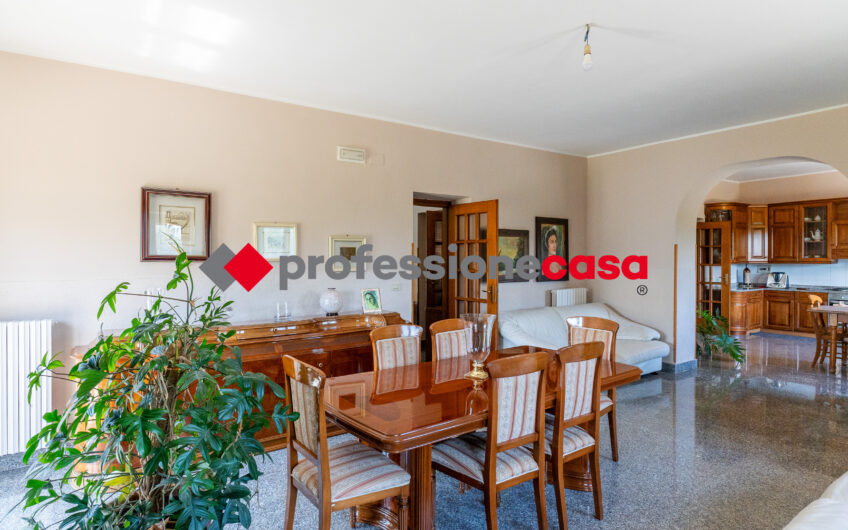 Ampia, Luminosa, Indipendente: Semplicemente Casa-Rif.280525