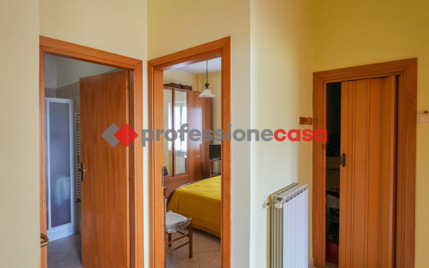 Un Angolo Panoramico Nel Borgo Di Capaccio-Rif.230525