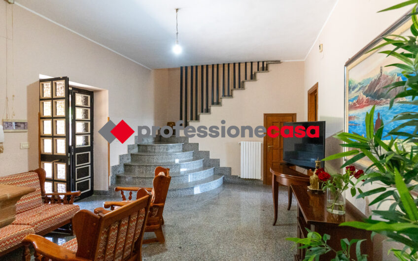 Ampia, Luminosa, Indipendente: Semplicemente Casa-Rif.280525