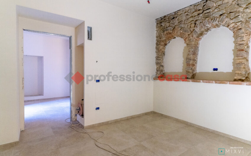 Vivere il borgo: Bilocale Ristrutturato Nel cuore di Castellabate-Rif.040525
