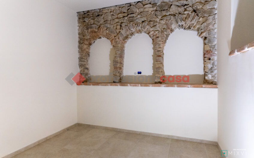 Vivere il borgo: Bilocale Ristrutturato Nel cuore di Castellabate-Rif.040525