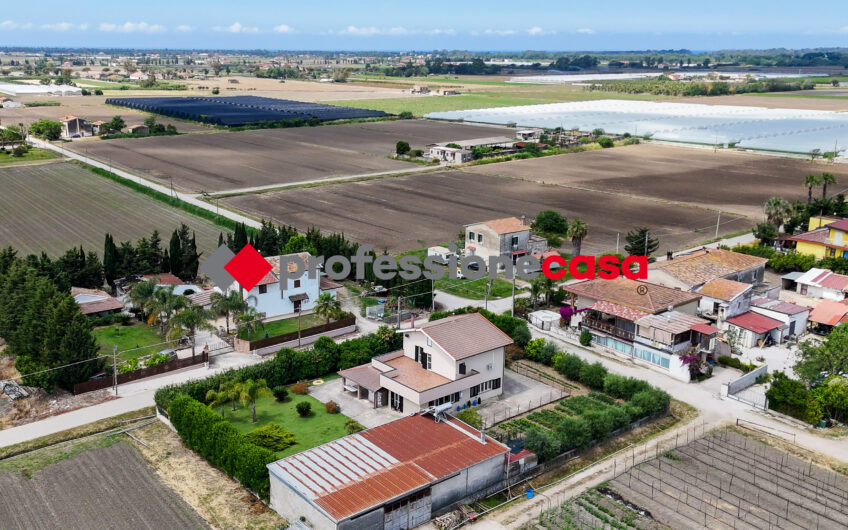 Ampia, Luminosa, Indipendente: Semplicemente Casa-Rif.280525