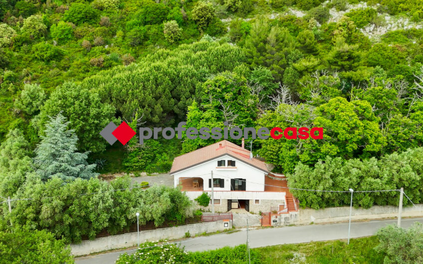 Villa Indipendente a Capaccio Capoluogo-Rif.270525A