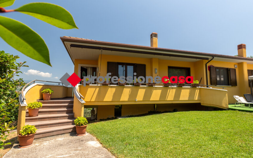 La Tua  Villa Ristrutturata Con Un  Giardino da Vivere-Rif.270625
