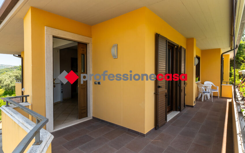 La Tua  Villa Ristrutturata Con Un  Giardino da Vivere-Rif.270625