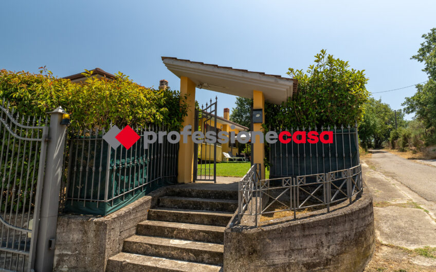 La Tua  Villa Ristrutturata Con Un  Giardino da Vivere-Rif.270625