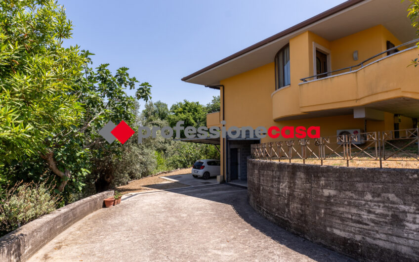 La Tua  Villa Ristrutturata Con Un  Giardino da Vivere-Rif.270625