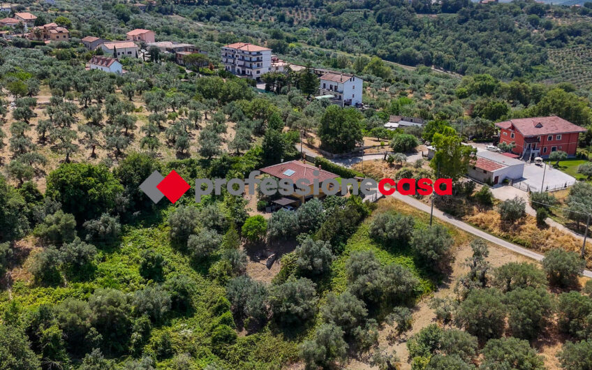 La Tua  Villa Ristrutturata Con Un  Giardino da Vivere-Rif.270625