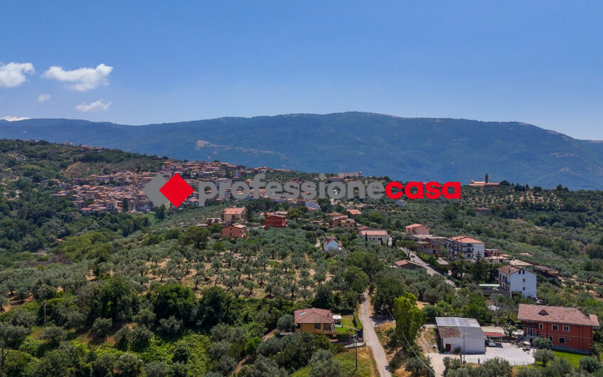 La Tua  Villa Ristrutturata Con Un  Giardino da Vivere-Rif.270625