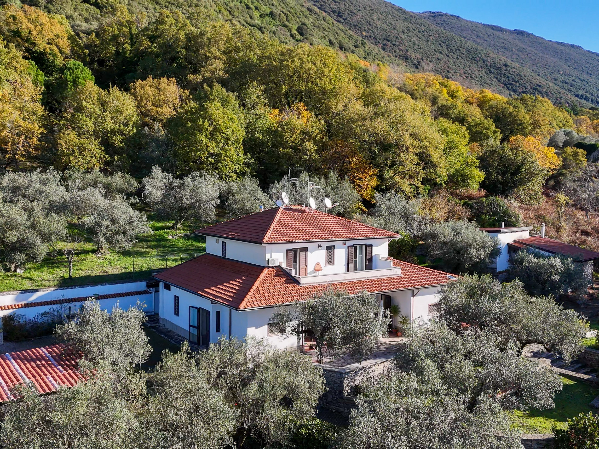 Una Villa Che Fa Sentire Tutti A Casa, Anche Gli Ospiti-Rif.291125