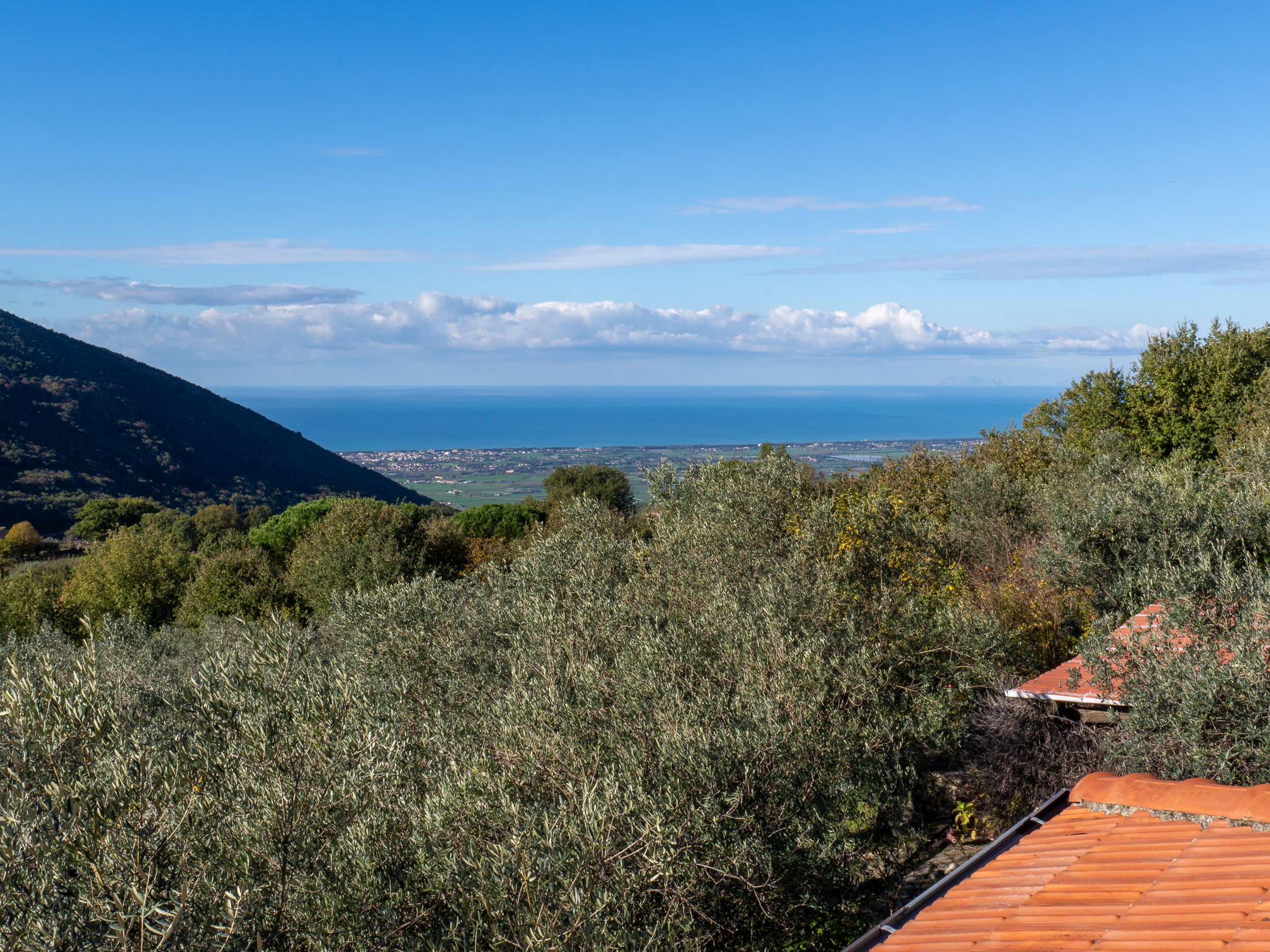 Una Villa Che Fa Sentire Tutti A Casa, Anche Gli Ospiti-Rif.291125