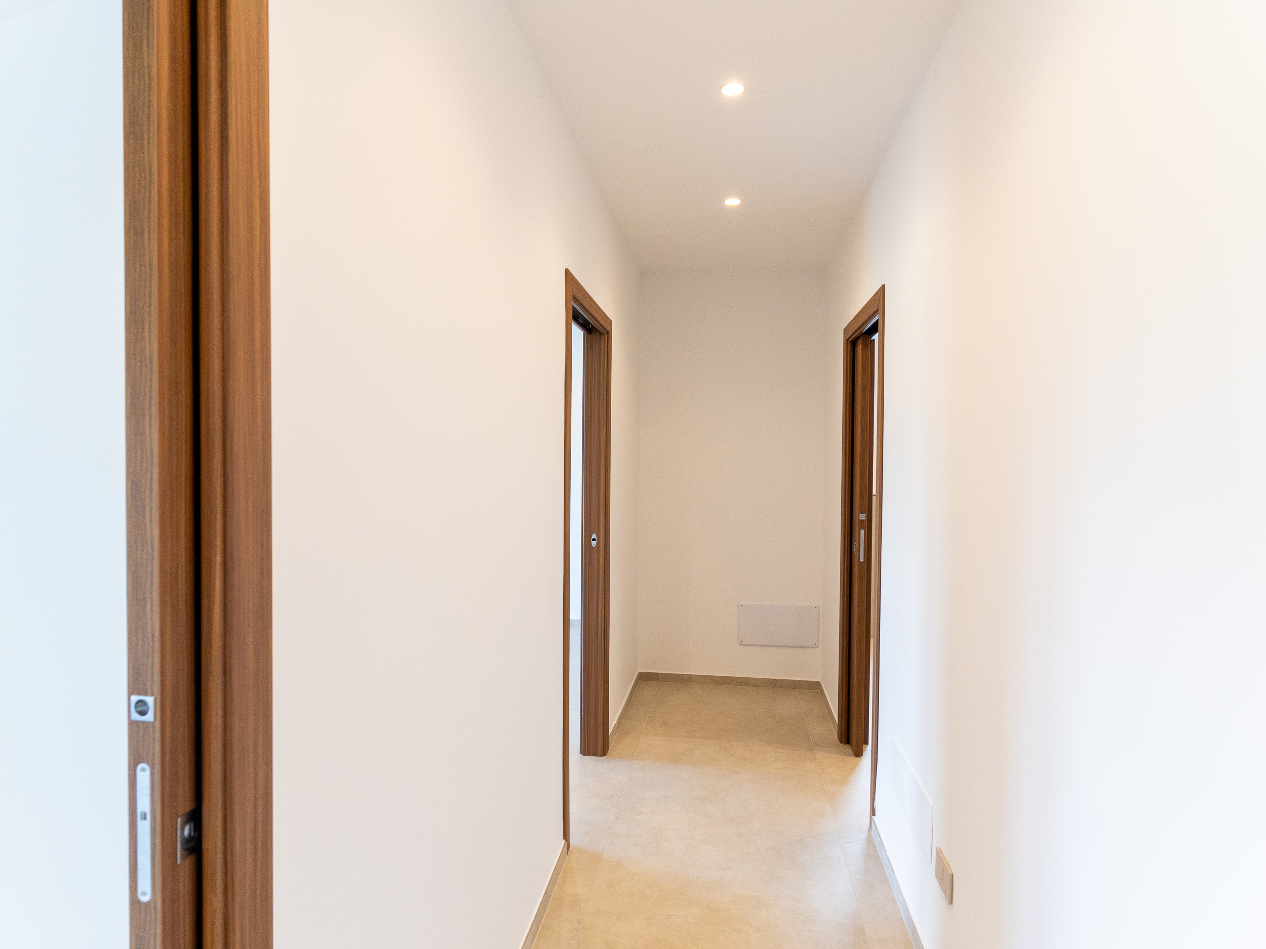 Come Entrare In Una Casa Nuova-Rif.050226