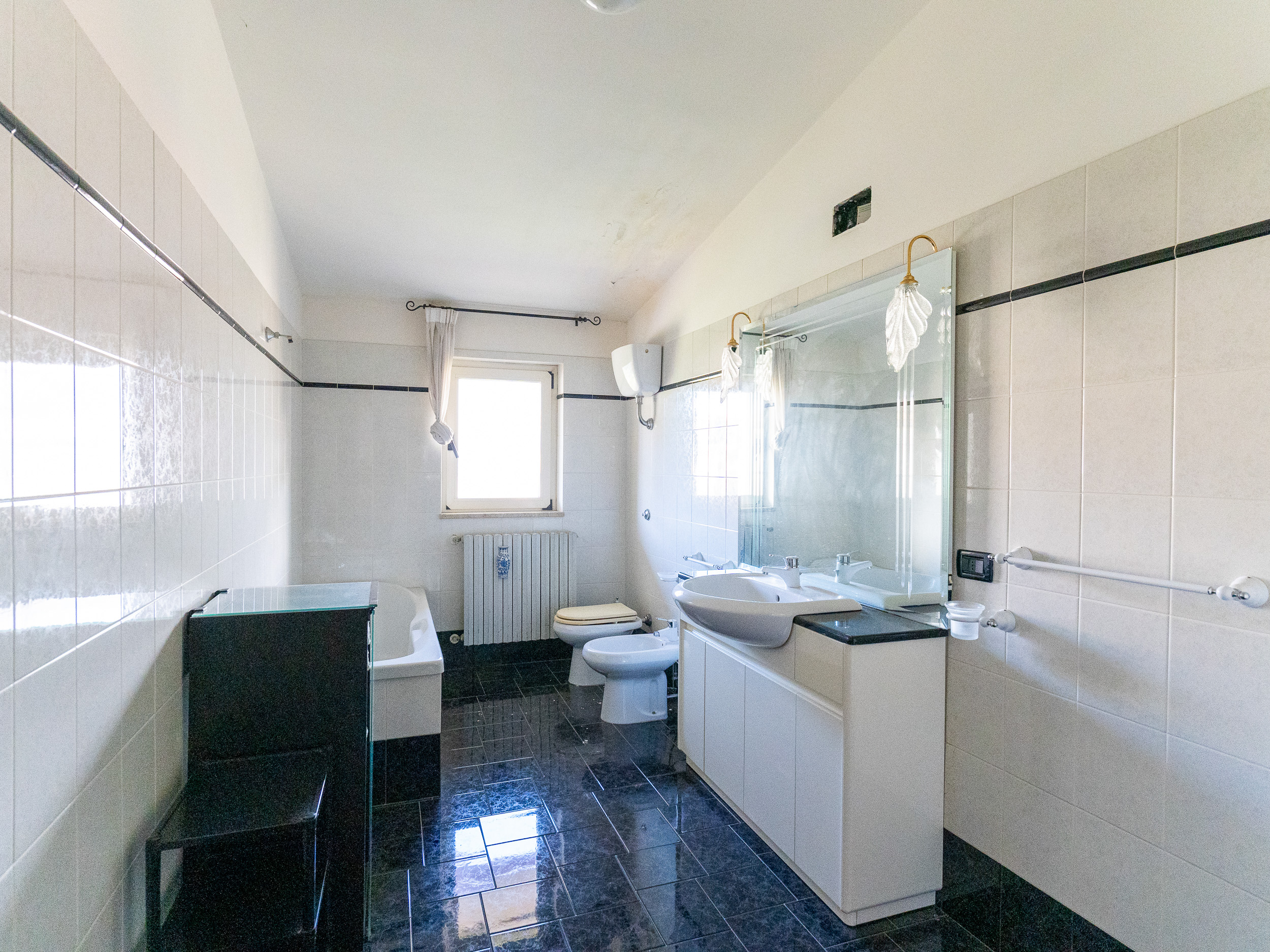 200 Mq di Libertà Per La Tua Famiglia-Rif.130226A