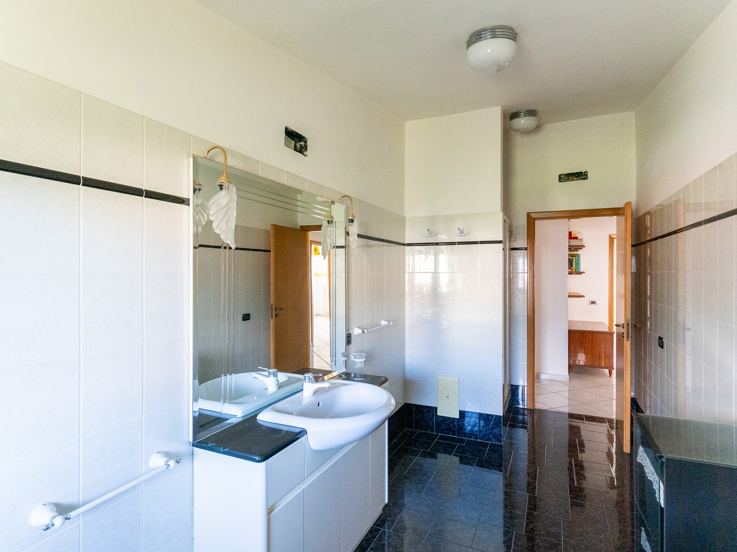 200 Mq di Libertà Per La Tua Famiglia-Rif.130226A