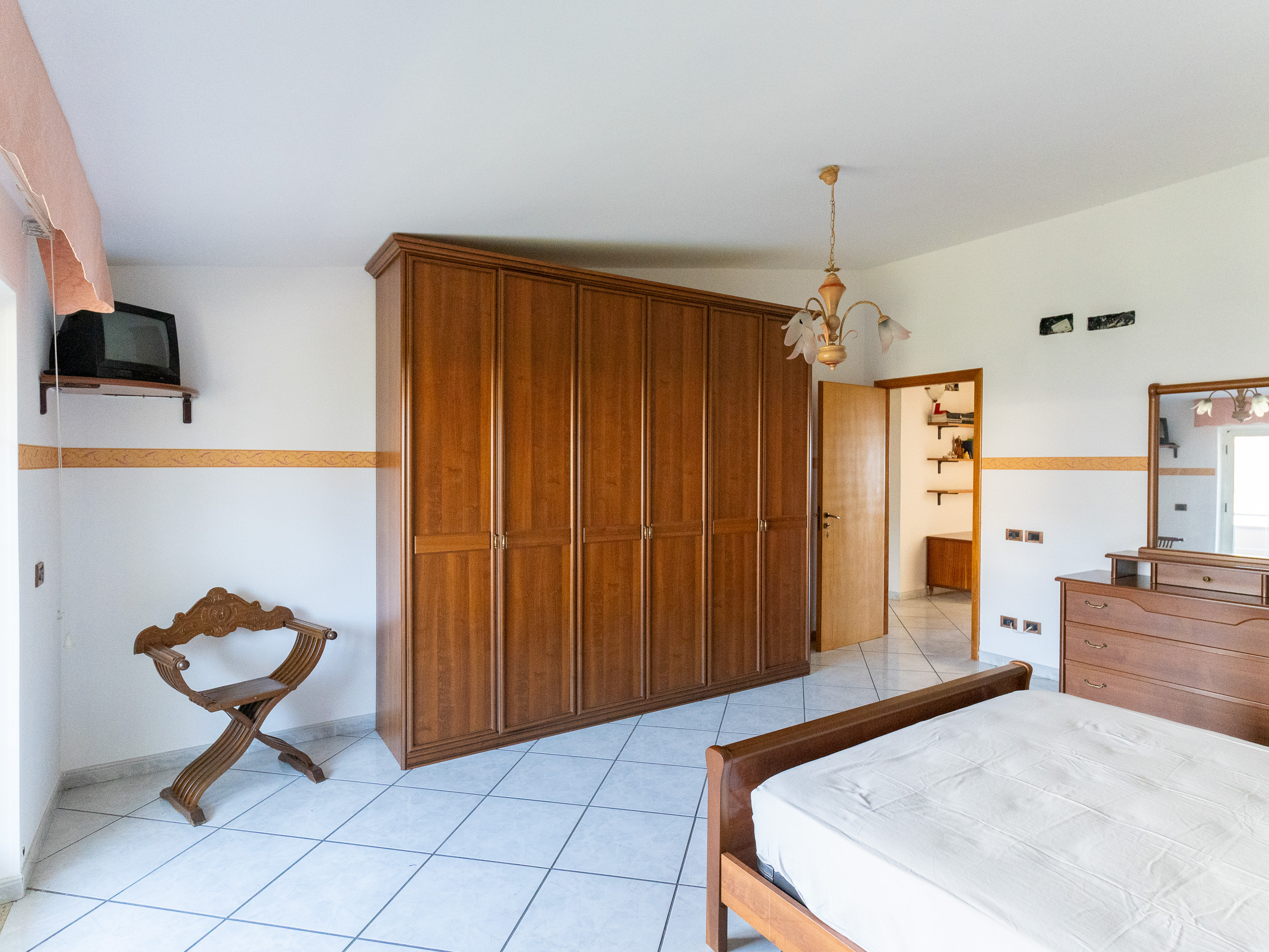 200 Mq di Libertà Per La Tua Famiglia-Rif.130226A