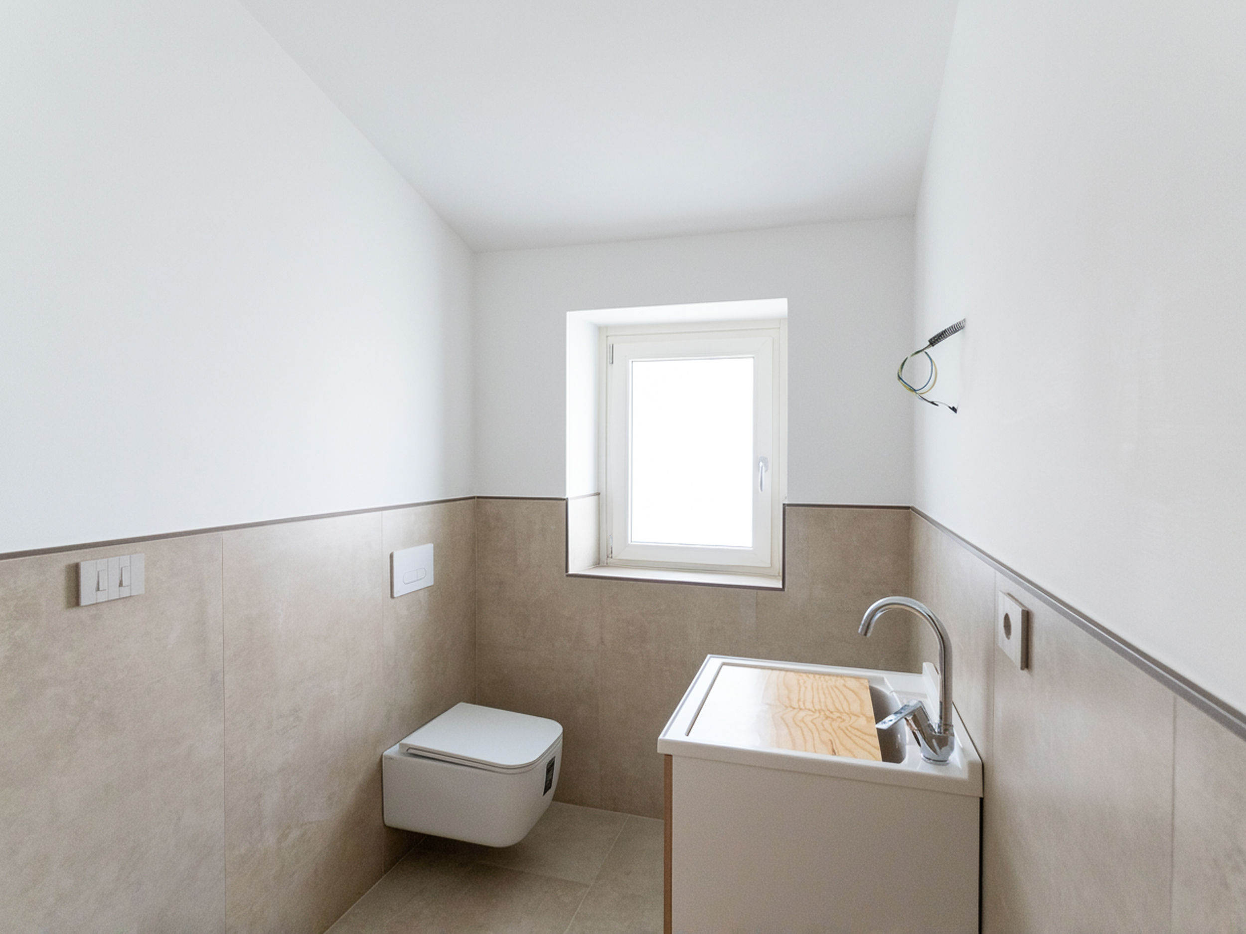 Come Entrare In Una Casa Nuova-Rif.050226