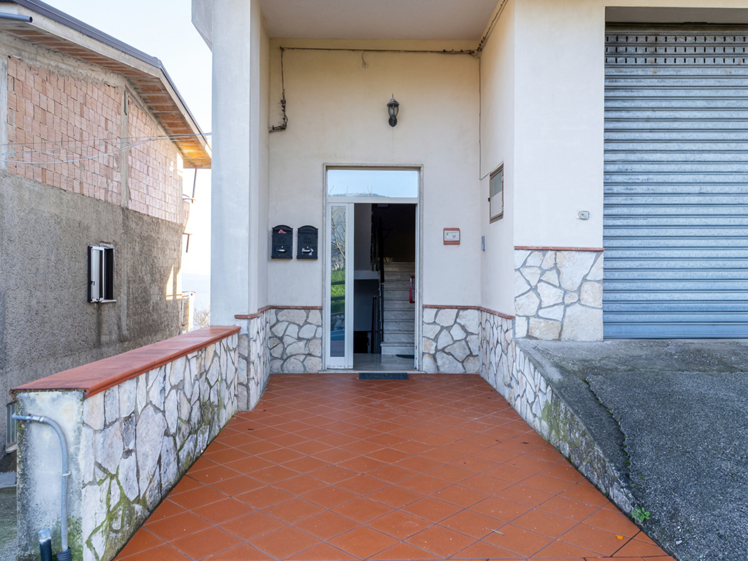 200 Mq di Libertà Per La Tua Famiglia-Rif.130226A