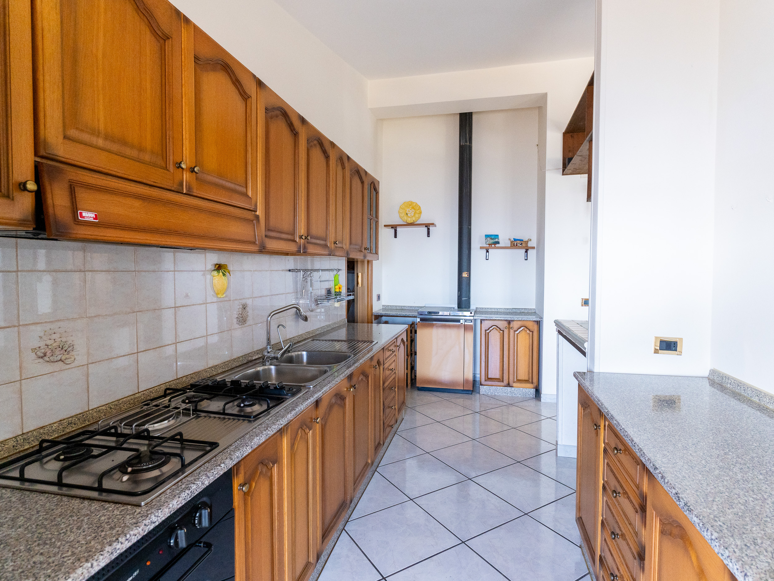 200 Mq di Libertà Per La Tua Famiglia-Rif.130226A