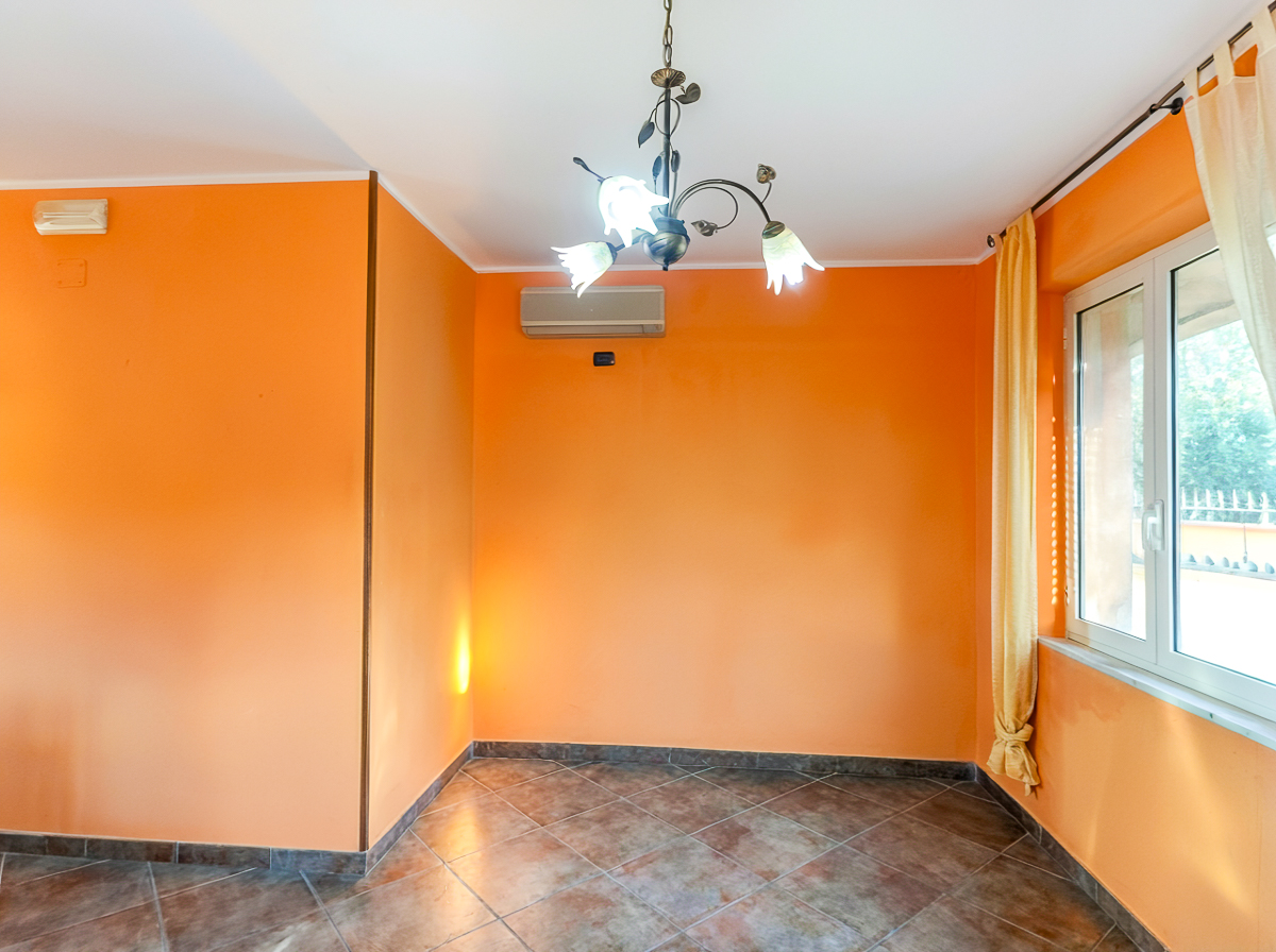 La Tua Casa al Mare, Senza Compromessi-Rif270126