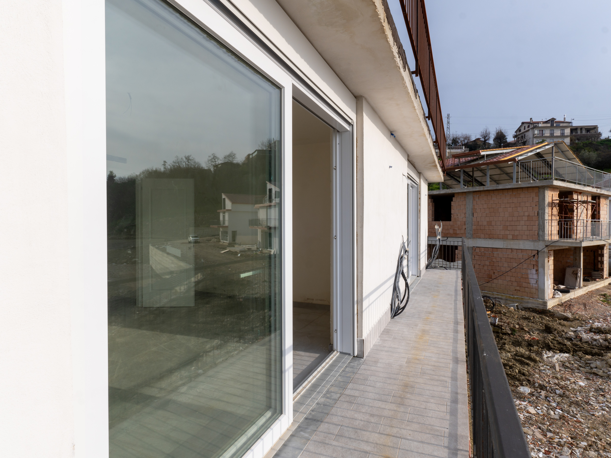 Nuova costruzione con spazio esterno Cod.Rif.020326A