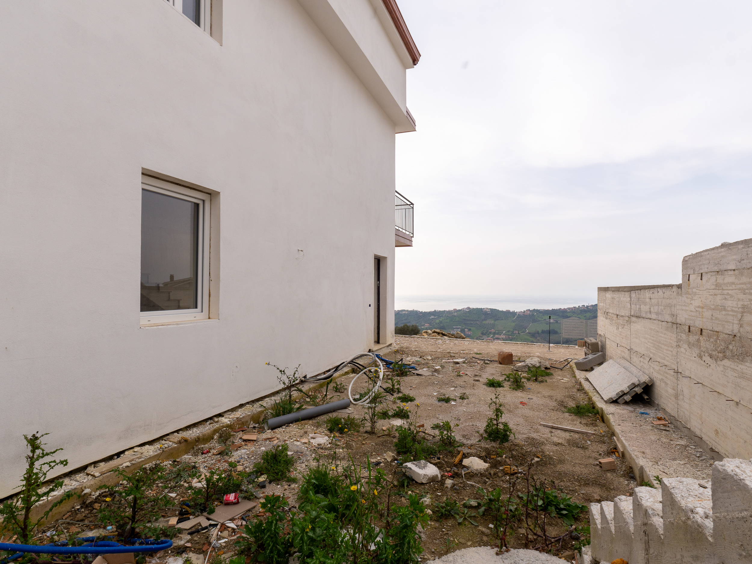 Villa bifamiliare con Giardino-Cod.Rif.020326
