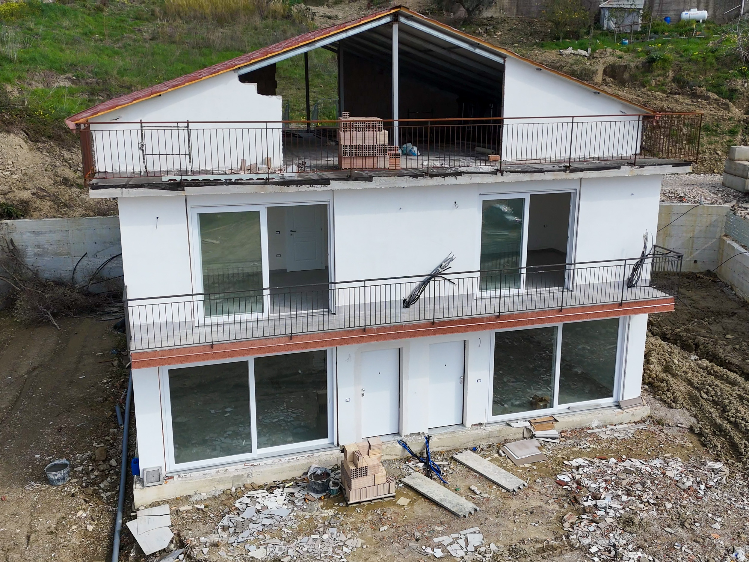 Nuova costruzione con spazio esterno Cod.Rif.020326A