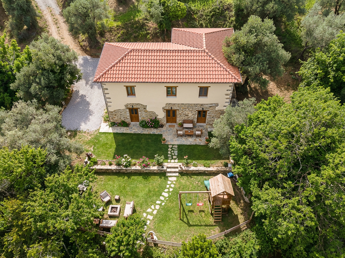 Casale nel cuore del Cilento con terreno Cod.Rif.260226B