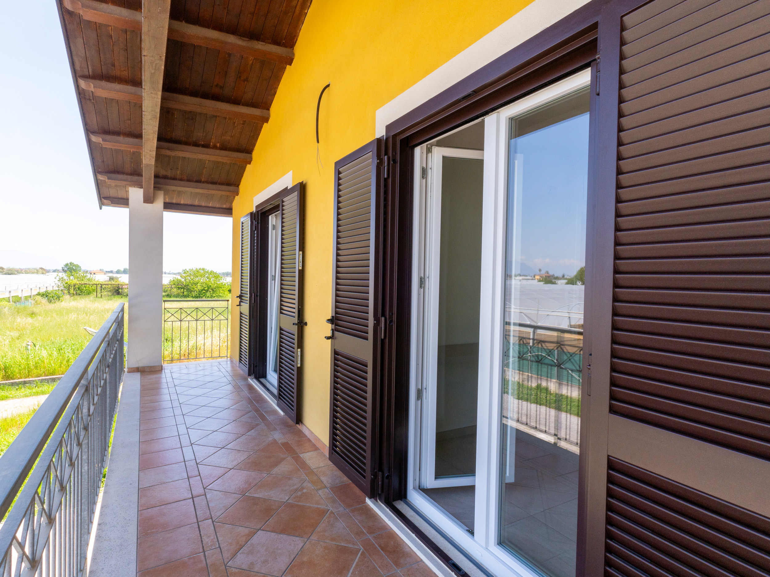 Appartamenti Nuovi ed Arredati-Cod.Rif:210426B