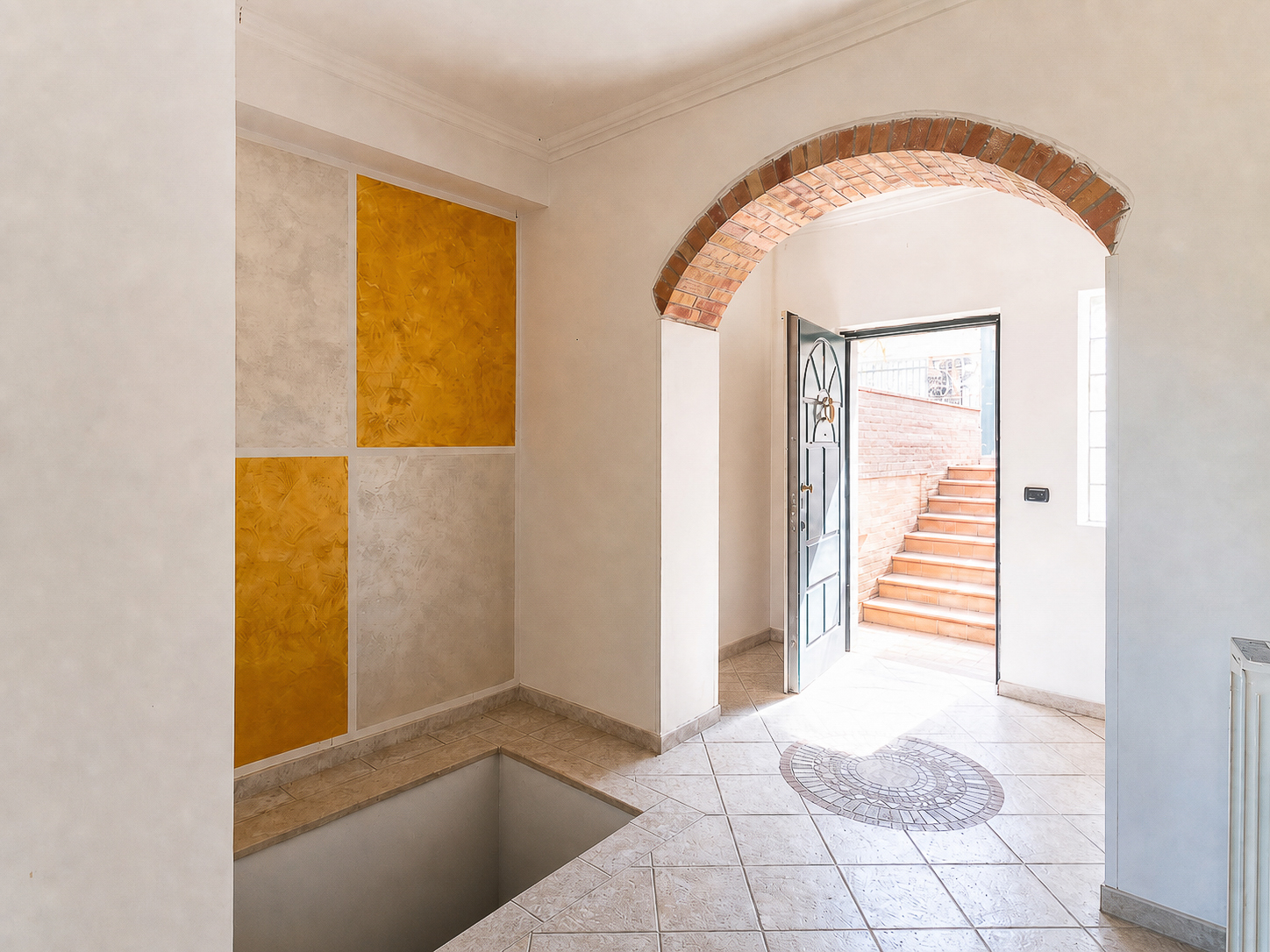 Casa semindipendente con scorcio di mare e giardino Cod.Rif040526