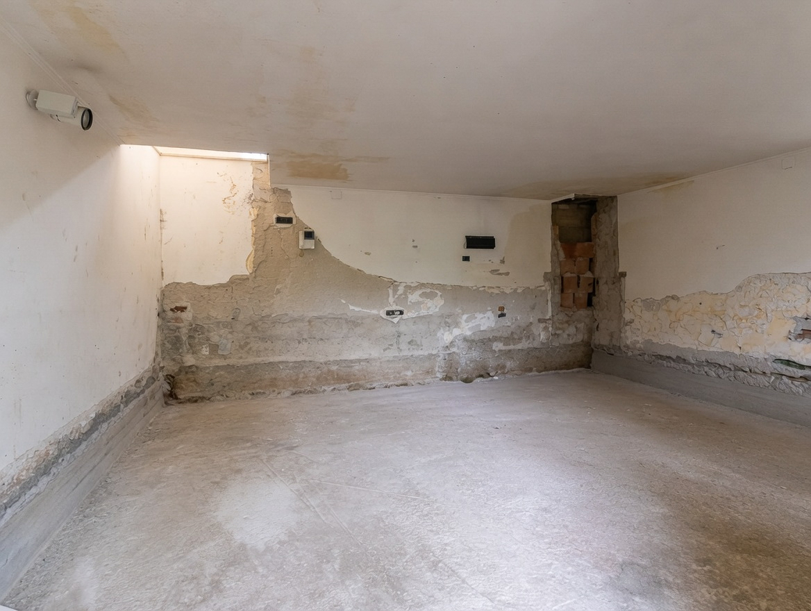 Casa semindipendente con scorcio di mare e giardino Cod.Rif040526