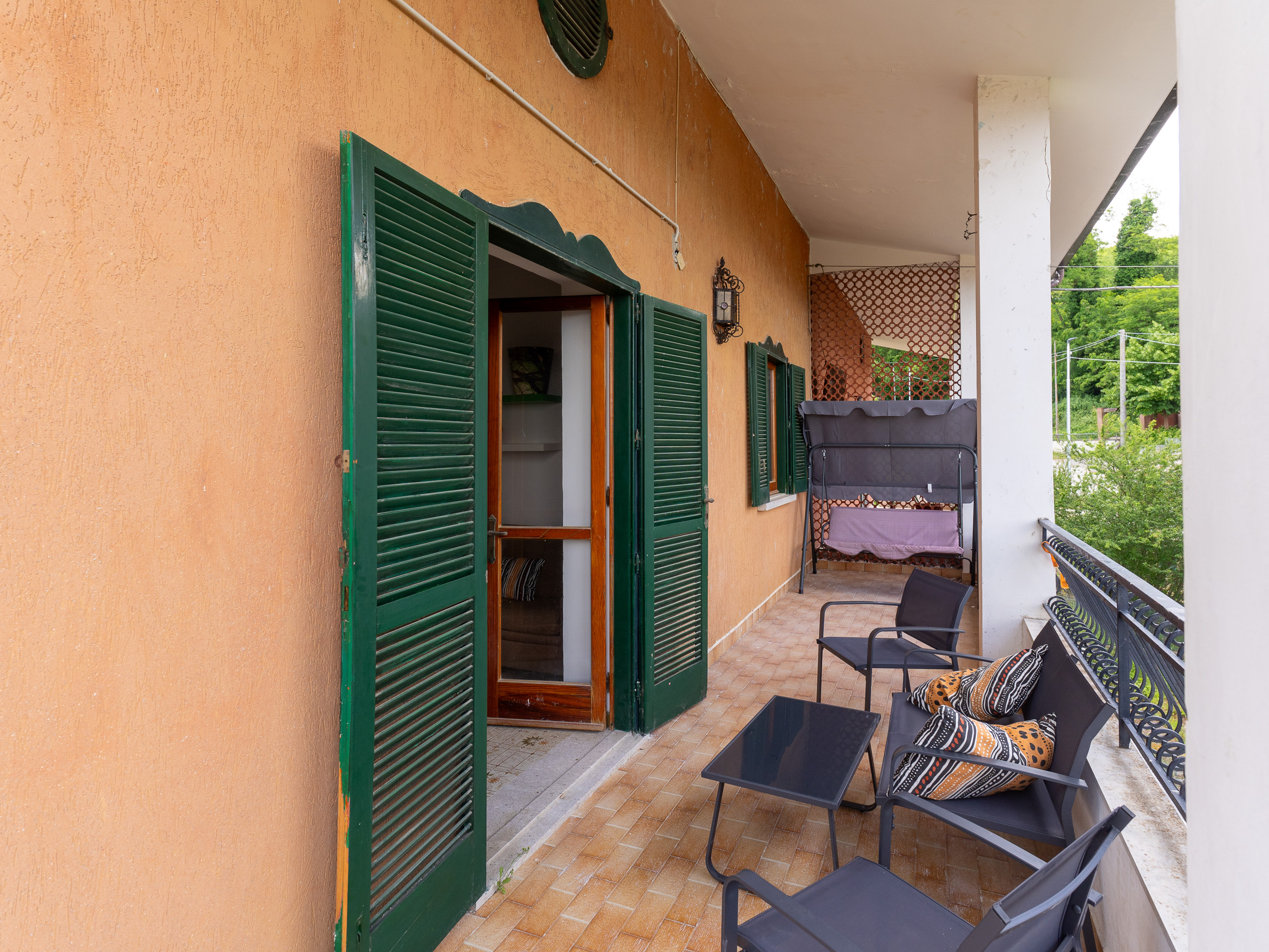 Appartamento indipendente con terrazzo e giardino Cod.Rif.180526