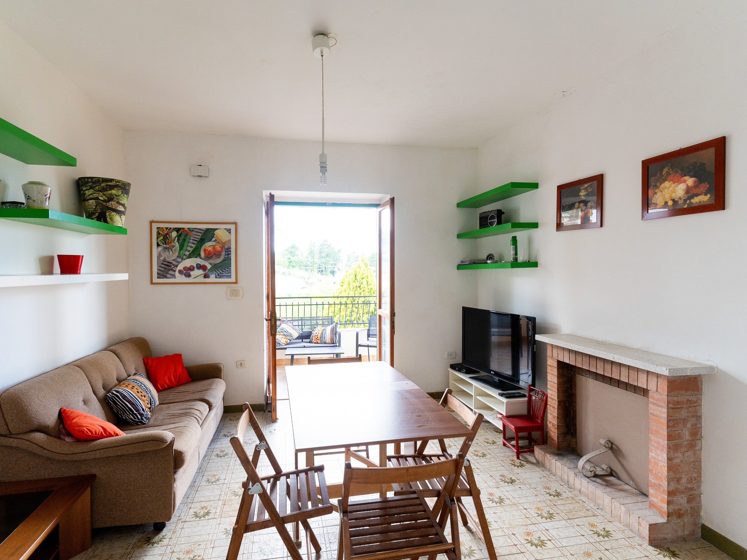 Appartamento indipendente con terrazzo e giardino Cod.Rif.180526